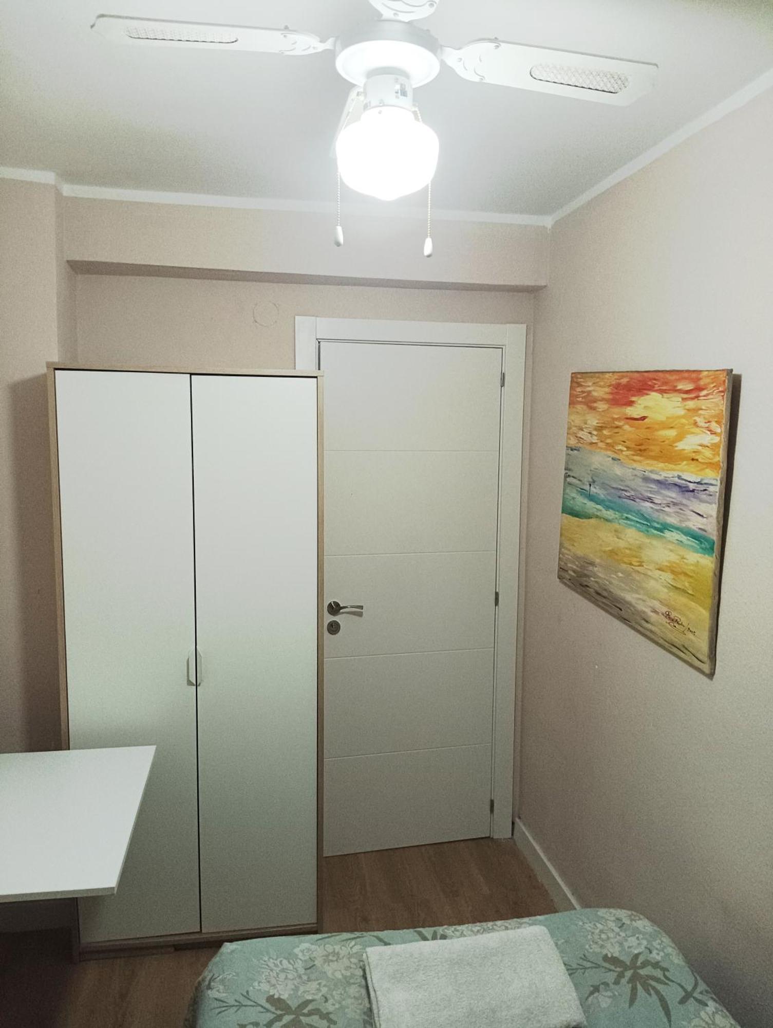 Habitaciones En Apartamento Compartido Delicias Room Cerca Del Mar, Aeropuerto, Ave Y Metro Malaga Exterior photo